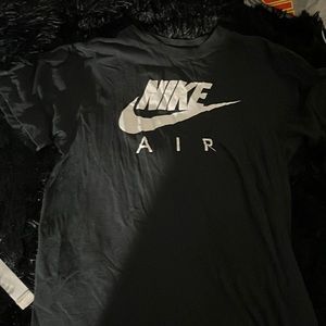 nike t-shirt
